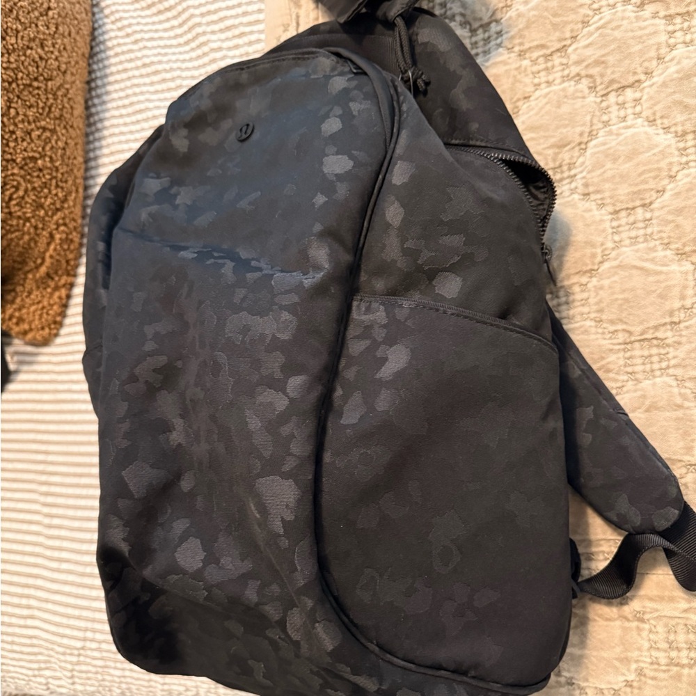 Lululemon Black Patterned Backpack - image 3
